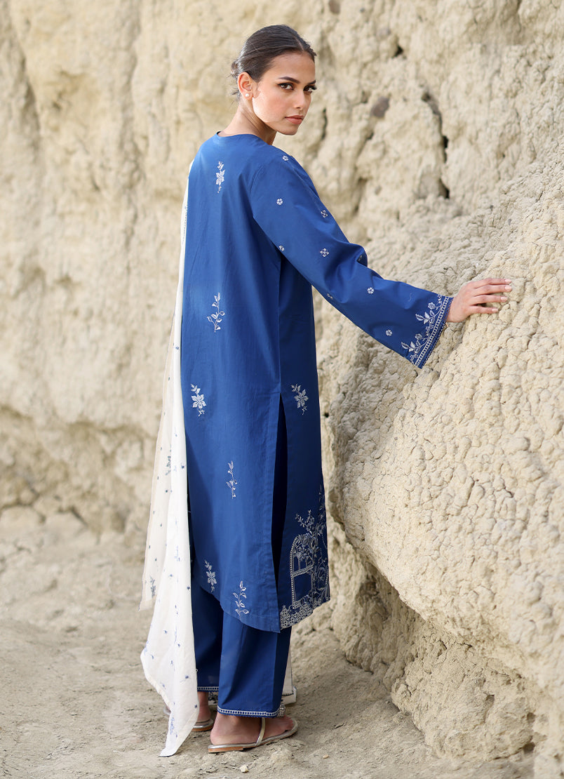 3-pc-embroidered-suit