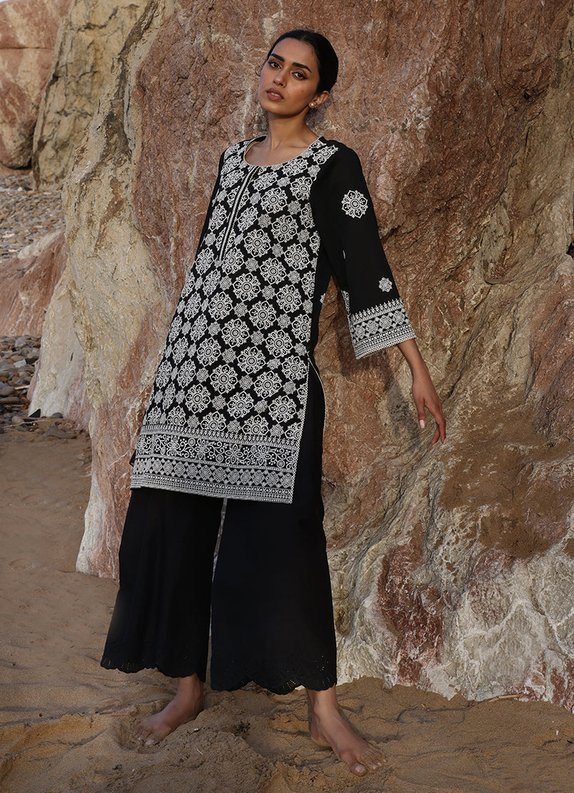 embroidered-kurta