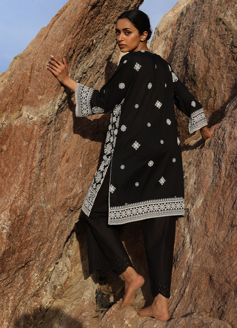 embroidered-kurta