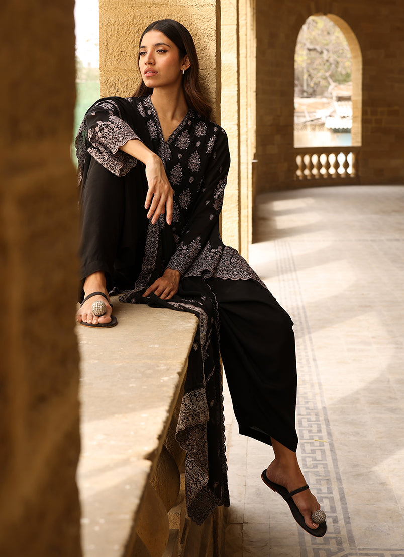 3-pc-chiffon-embroidered-suit