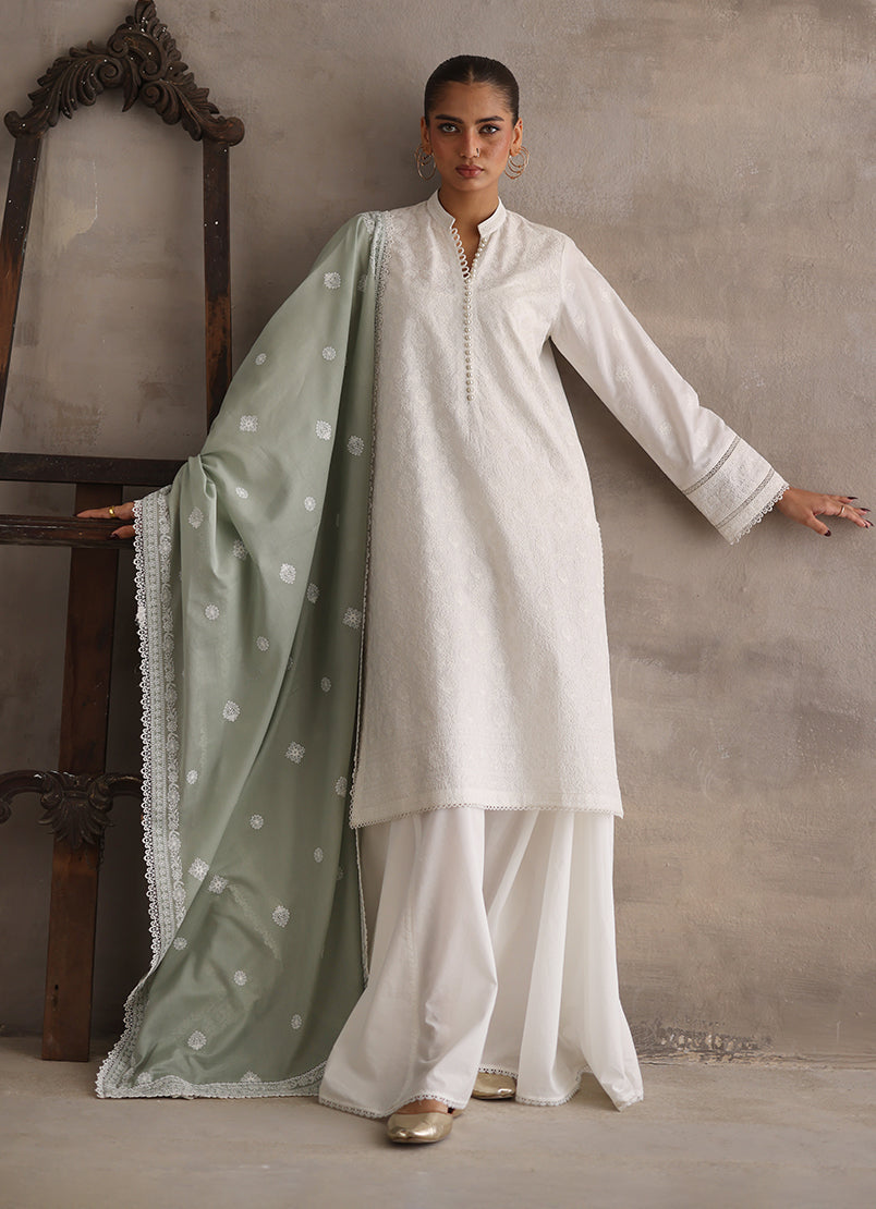 Embroidered Kurta With Embroidered Dupatta