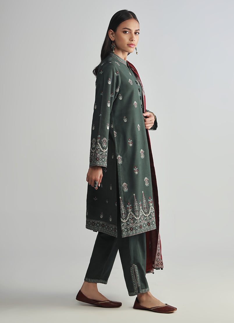 3-pc-embroidered-suit