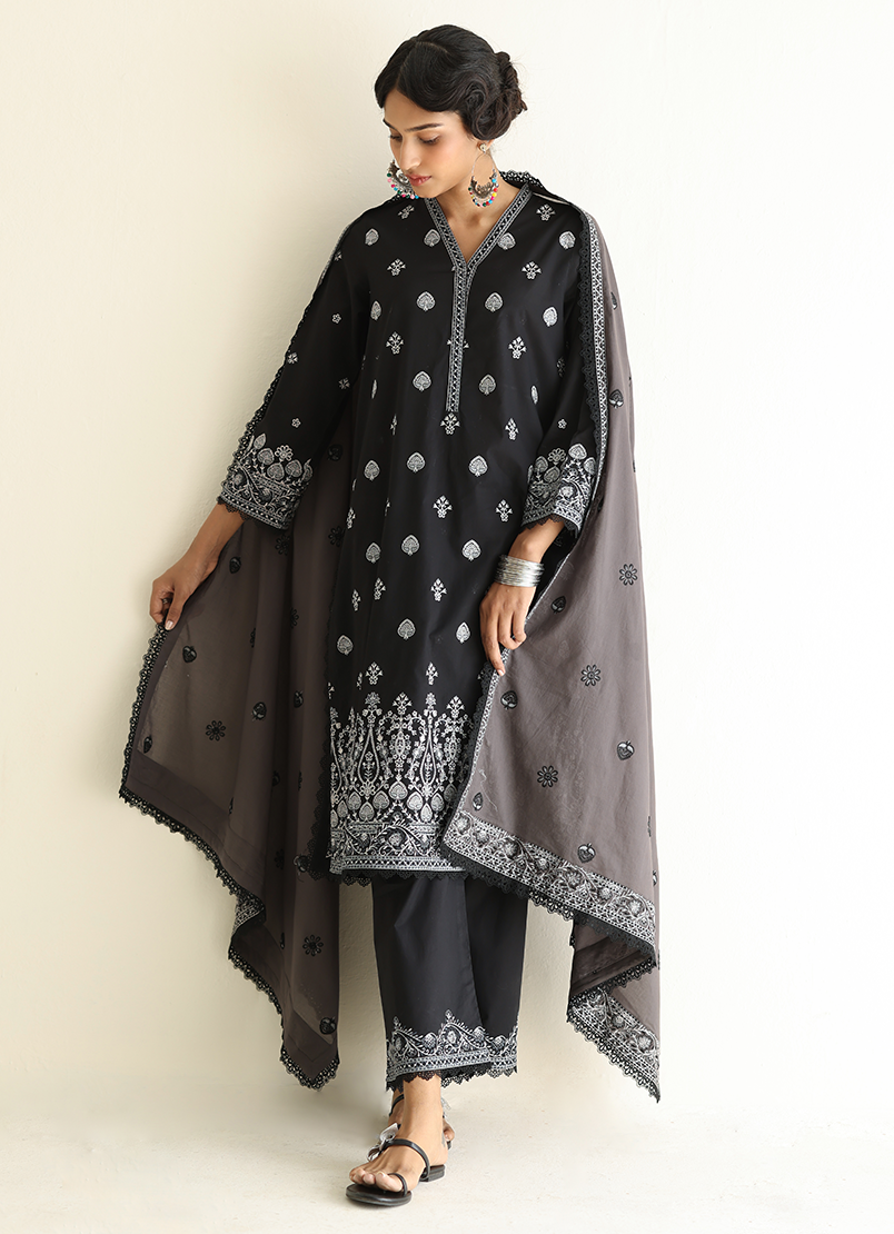 3-pc-embroidered-suit