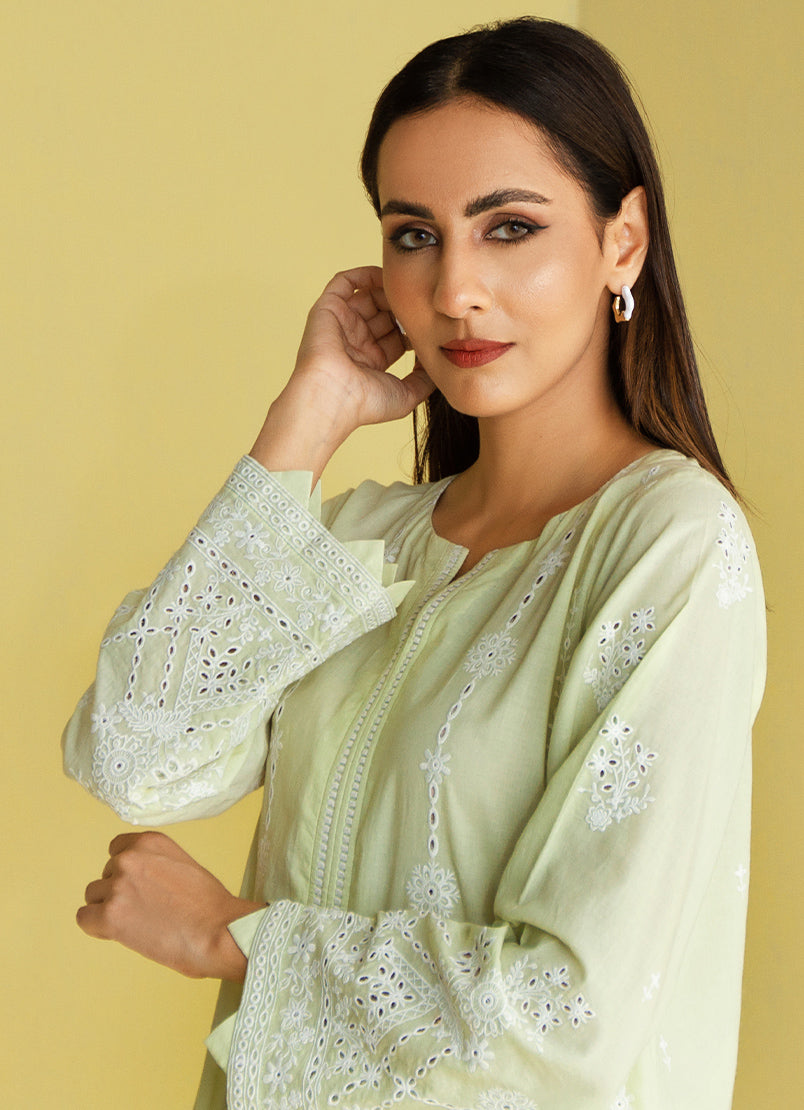 chikankari-embroidered-kurta