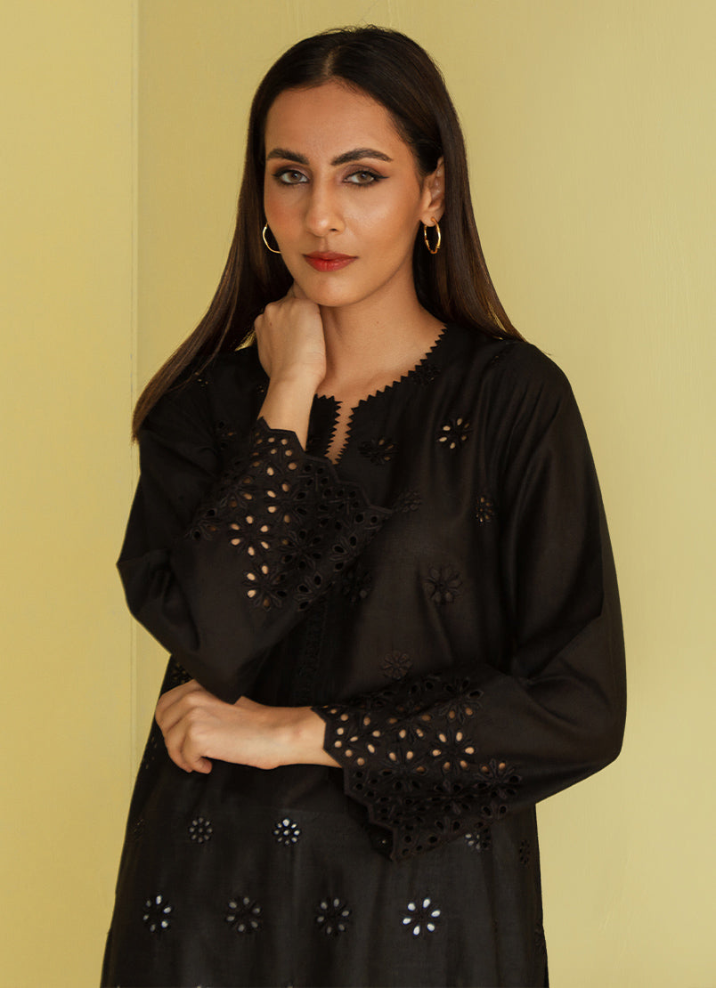 black-schiffli-embroidered-kurta