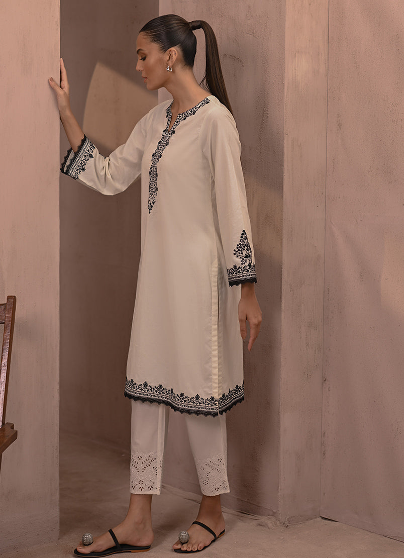 ivory-embroidered-kurta