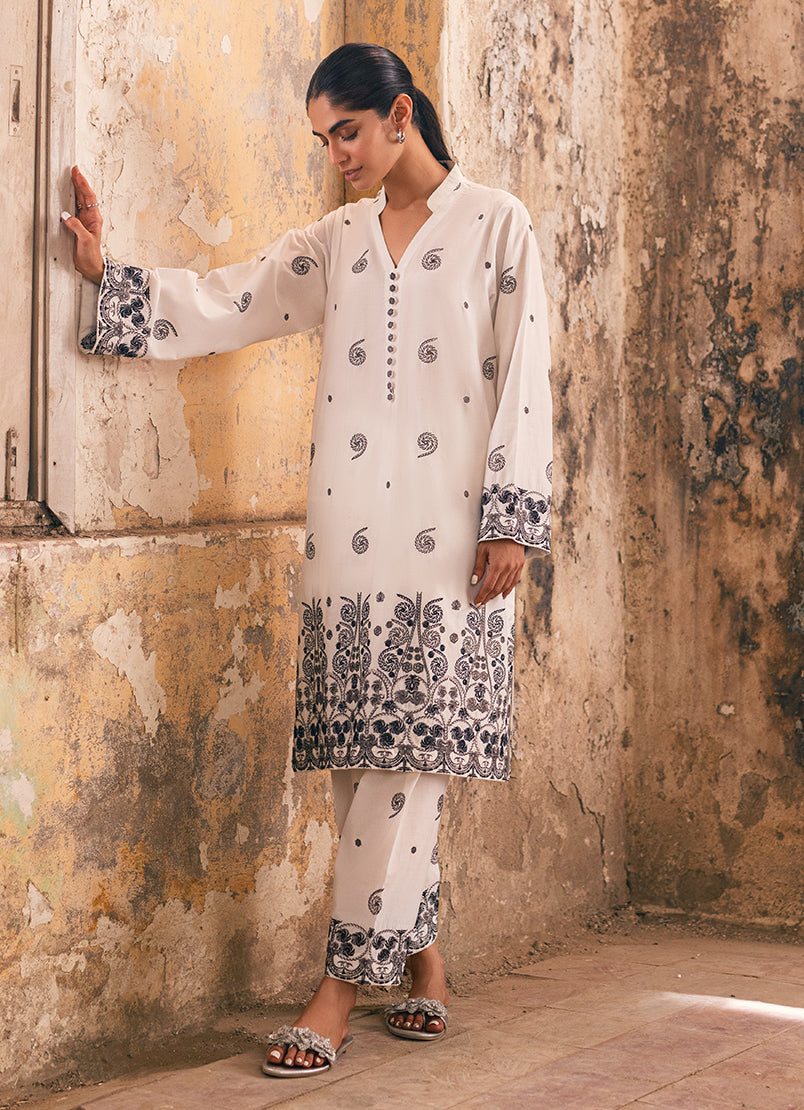 white-schiffli-embroidered-co-ord-set