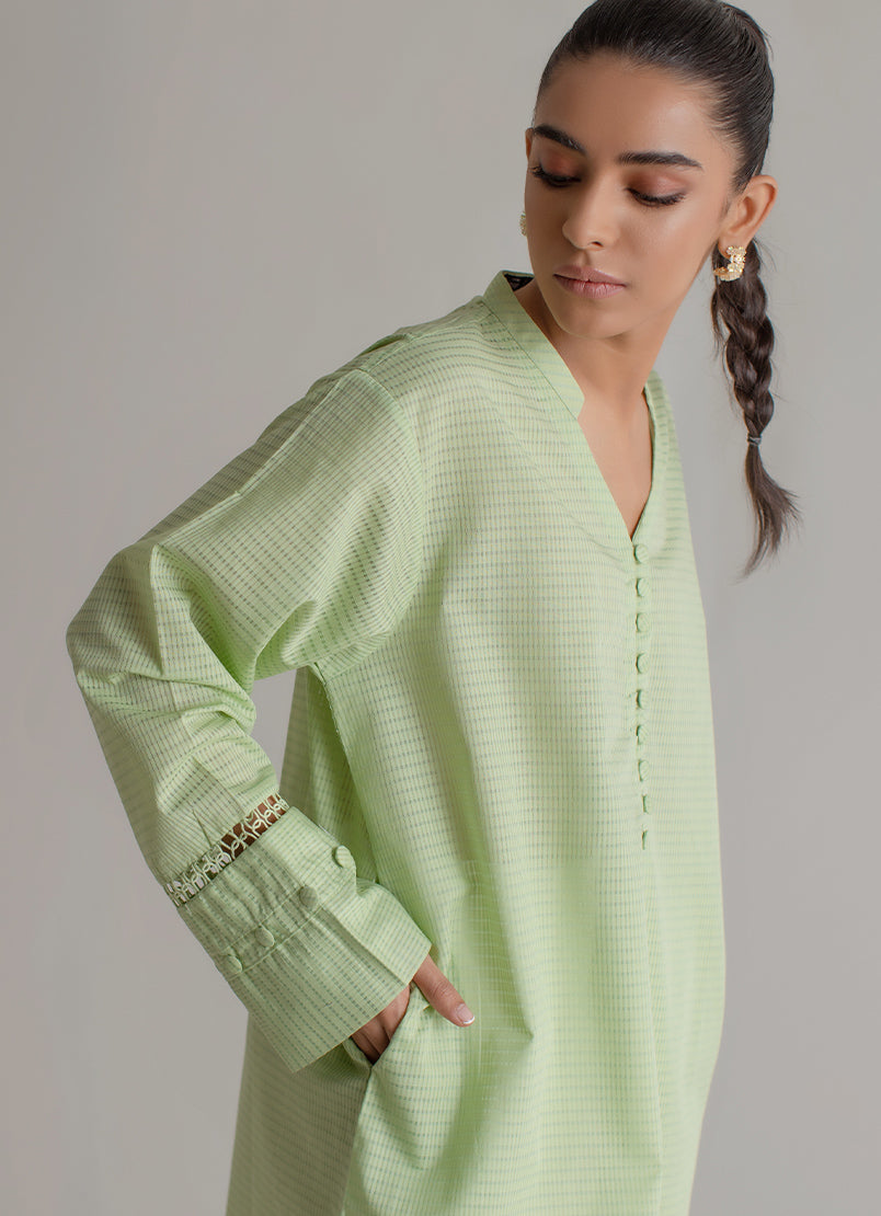 green-solid-loose-fit-shirt