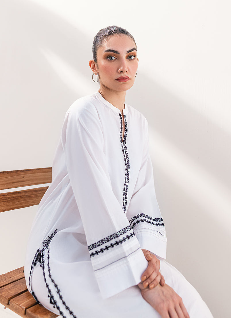 white-embroidered-kurta